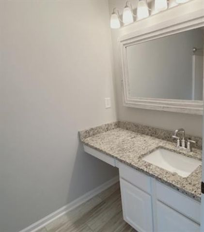 596 Flintlock Ct, Nashville, TN 37217