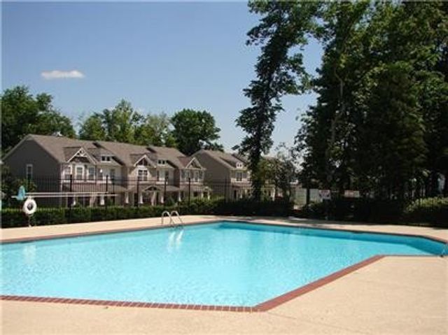 596 Flintlock Ct, Nashville, TN 37217