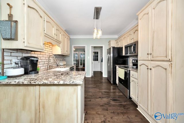 14877 Mooresville Road, Athens, AL 35613