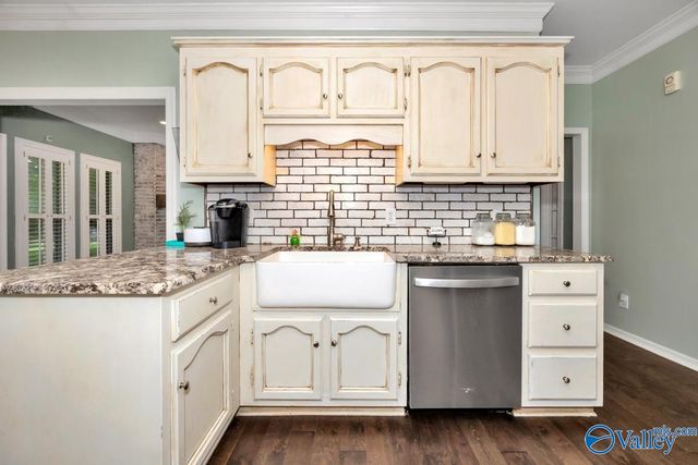 14877 Mooresville Road, Athens, AL 35613