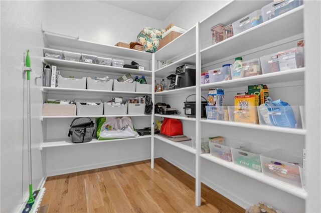 4011 W 157th Terrace, Overland Park, KS 66224