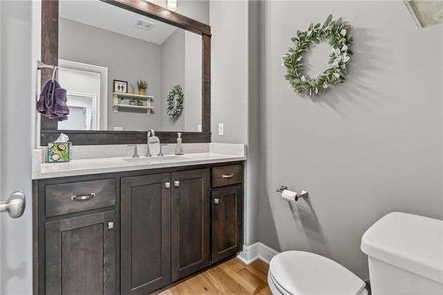 4011 W 157th Terrace, Overland Park, KS 66224