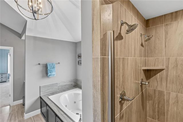 4011 W 157th Terrace, Overland Park, KS 66224