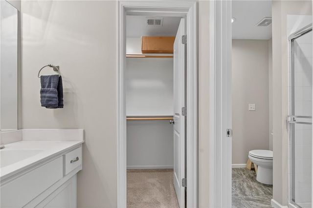 4011 W 157th Terrace, Overland Park, KS 66224