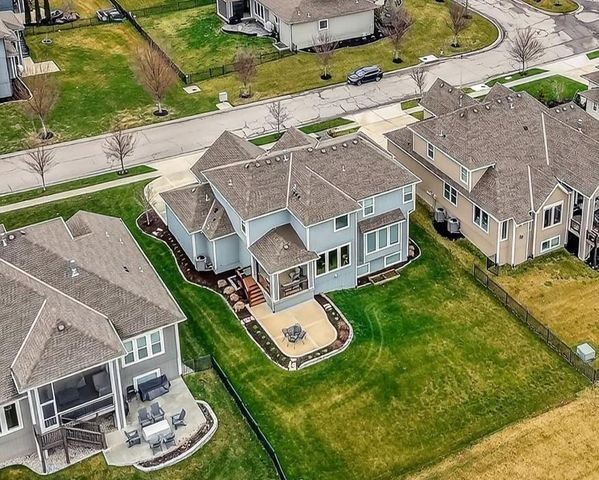 4011 W 157th Terrace, Overland Park, KS 66224