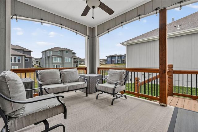 4011 W 157th Terrace, Overland Park, KS 66224