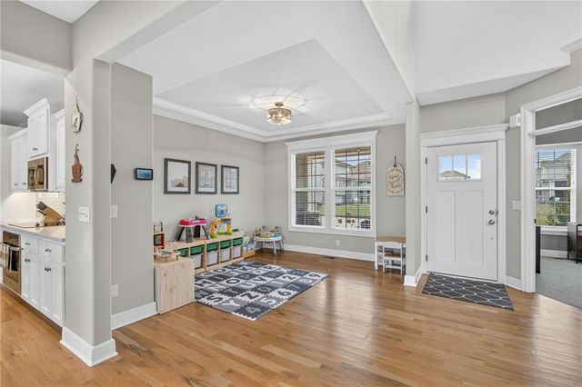 4011 W 157th Terrace, Overland Park, KS 66224