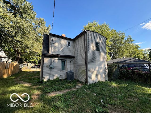 2040 N Exeter Avenue, Indianapolis, IN 46222