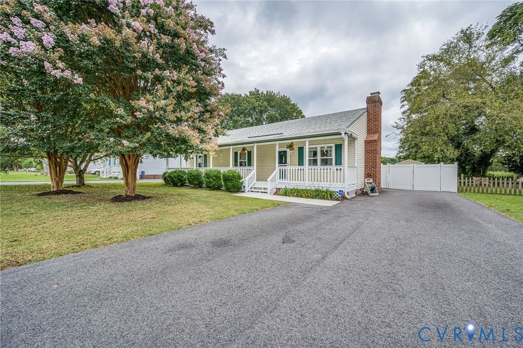 6327 Draperfield Rd, Mechanicsville, VA 23111