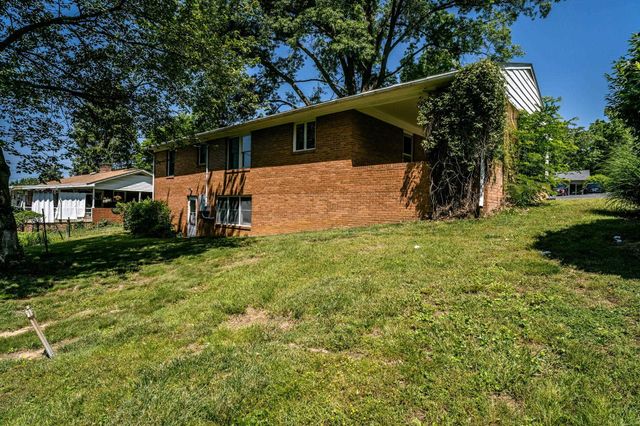 1192 NELSON DR, Harrisonburg, VA 22801