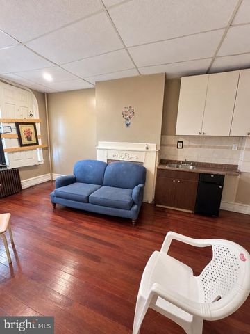 6813 WOODLAND AVE, Philadelphia, PA 19142