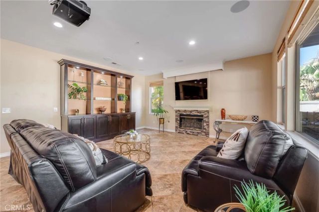 6137 Ridgemont, La Verne, CA 91750
