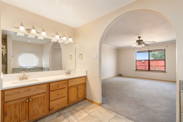 7501 Snow Blossom, Santa Fe, NM 87507