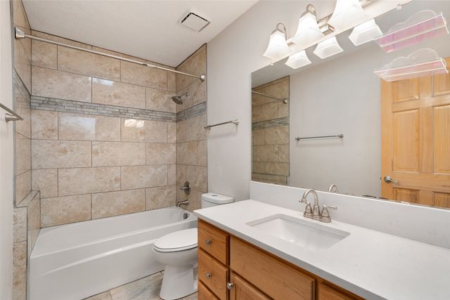 7501 Snow Blossom, Santa Fe, NM 87507