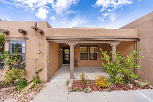 7501 Snow Blossom, Santa Fe, NM 87507