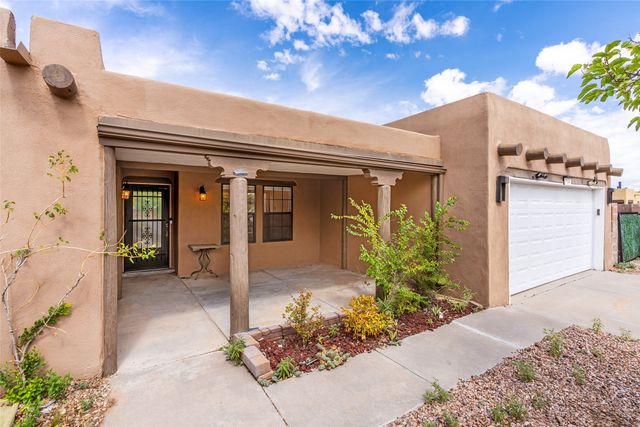 7501 Snow Blossom, Santa Fe, NM 87507