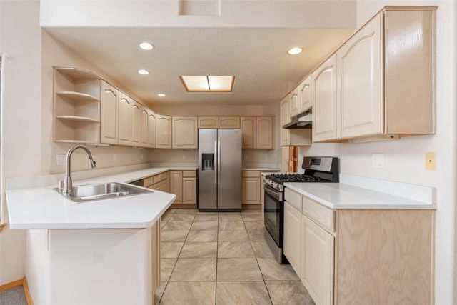 7501 Snow Blossom, Santa Fe, NM 87507