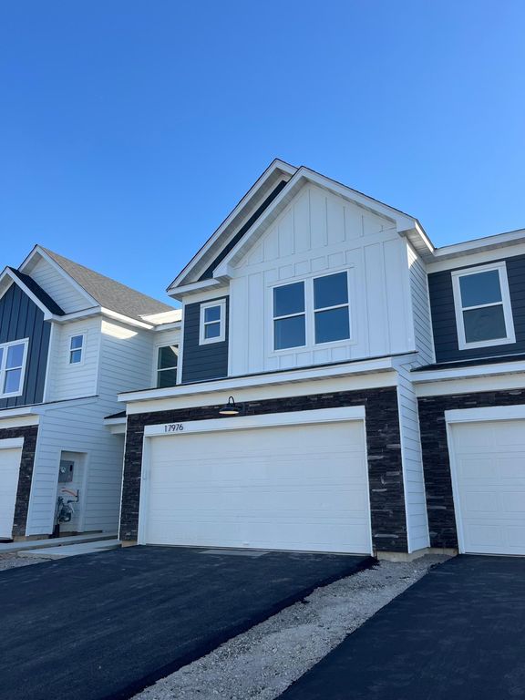 17976 Genoa Drive, Lakeville, MN 55044 — photo 2