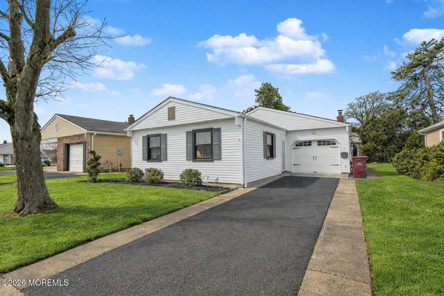 149 Orlando Boulevard, Toms River, NJ 08757