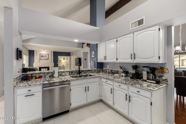 3533 E SALTSAGE Drive, Phoenix, AZ 85048