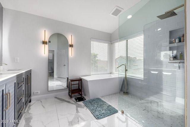 3533 E SALTSAGE Drive, Phoenix, AZ 85048