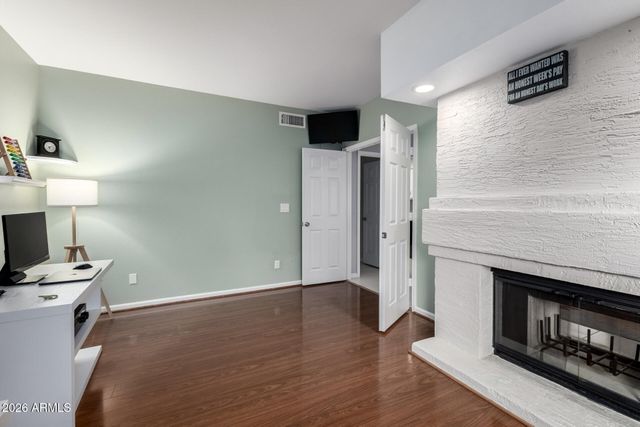 3533 E SALTSAGE Drive, Phoenix, AZ 85048