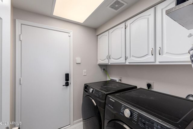 3533 E SALTSAGE Drive, Phoenix, AZ 85048