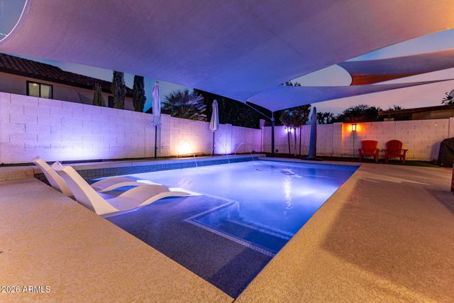 3533 E SALTSAGE Drive, Phoenix, AZ 85048