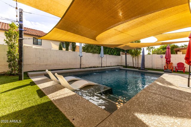 3533 E SALTSAGE Drive, Phoenix, AZ 85048