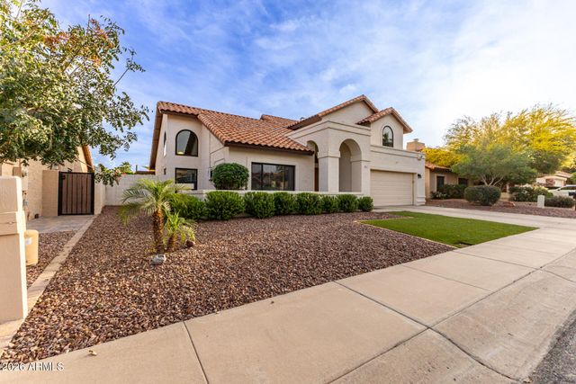 3533 E SALTSAGE Drive, Phoenix, AZ 85048