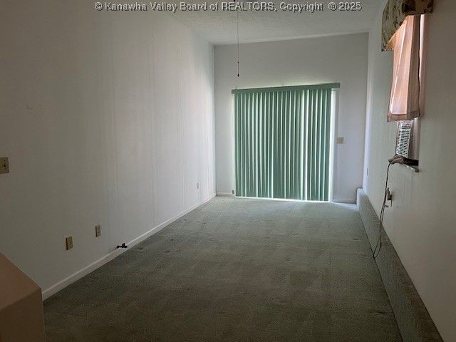 2042 Grant Avenue, St Albans, WV 25177