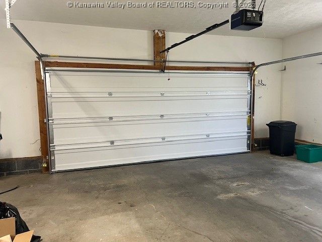 2042 Grant Avenue, St Albans, WV 25177