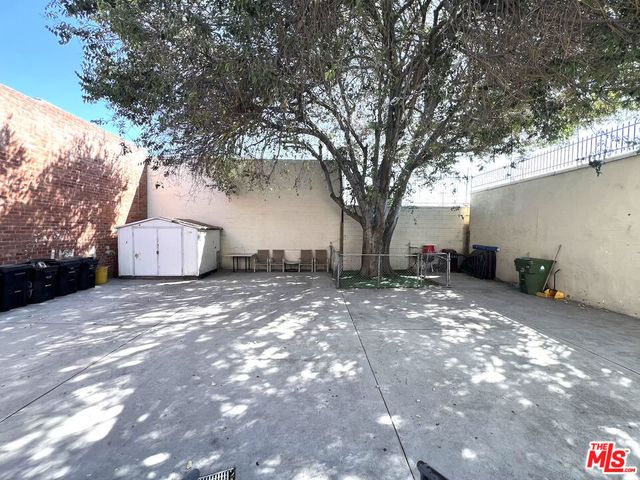 156 W 32nd Street 6, Los Angeles, CA 90007