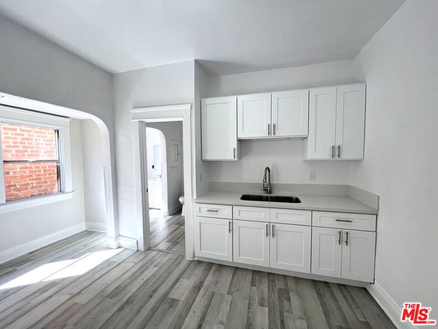 156 W 32nd Street 6, Los Angeles, CA 90007
