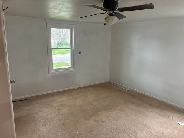 219 SE 6th Avenue, Oelwein, IA 50662