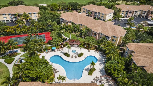 6434 EMERALD DUNES Drive 104, West Palm Beach, FL 33411