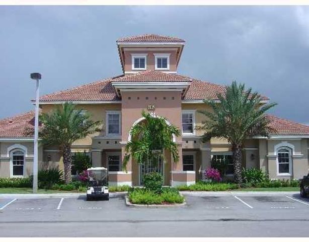 6434 EMERALD DUNES Drive 104, West Palm Beach, FL 33411