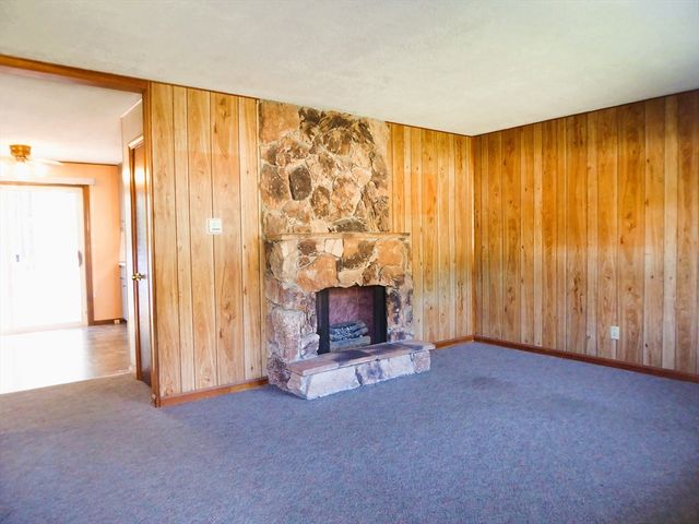 12 Gordon Drive, Holyoke, MA 01040