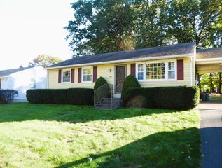 12 Gordon Drive, Holyoke, MA 01040