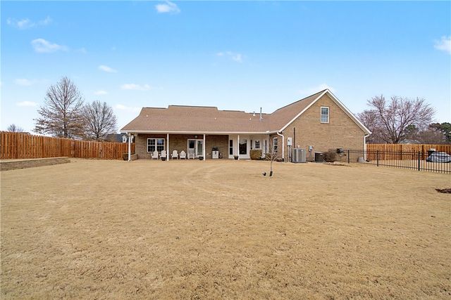 1219 Bob White Avenue, Springdale, AR 72764