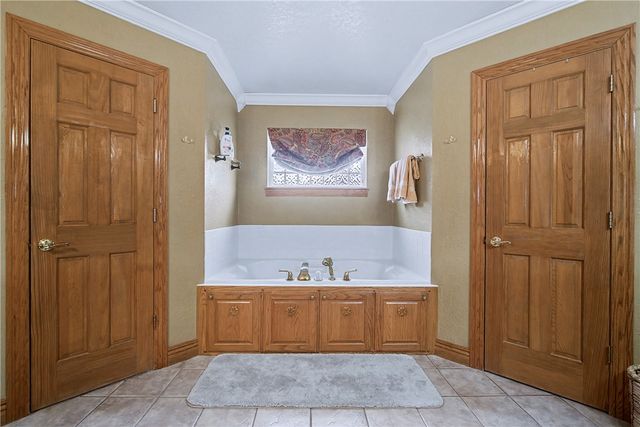 1219 Bob White Avenue, Springdale, AR 72764