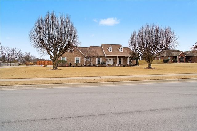 1219 Bob White Avenue, Springdale, AR 72764