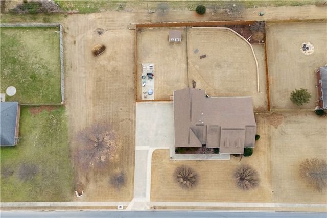 1219 Bob White Avenue, Springdale, AR 72764