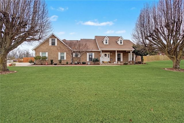 1219 Bob White Avenue, Springdale, AR 72764