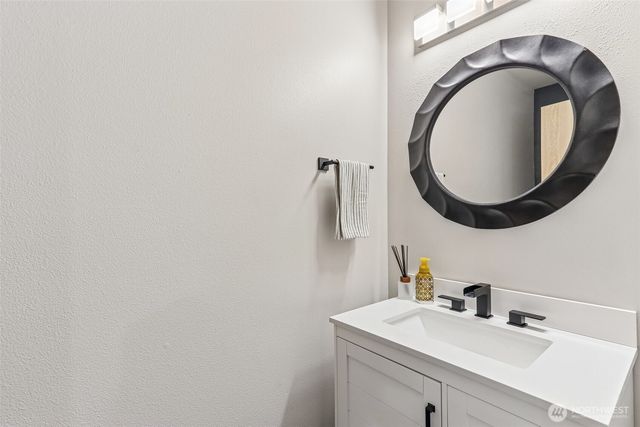 18630 94th Avenue Ct E, Puyallup, WA 98375