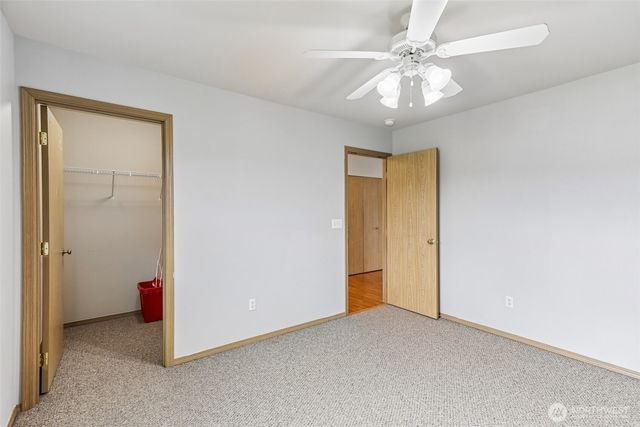 18630 94th Avenue Ct E, Puyallup, WA 98375