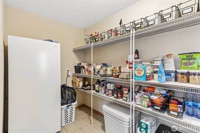 18630 94th Avenue Ct E, Puyallup, WA 98375