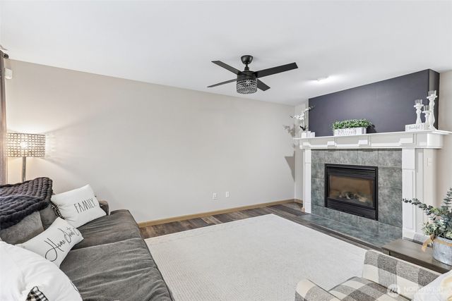 18630 94th Avenue Ct E, Puyallup, WA 98375