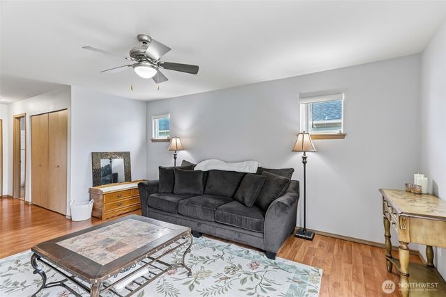 18630 94th Avenue Ct E, Puyallup, WA 98375