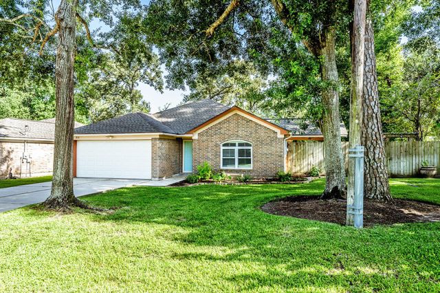 511 Springwood Drive, Conroe, TX 77385